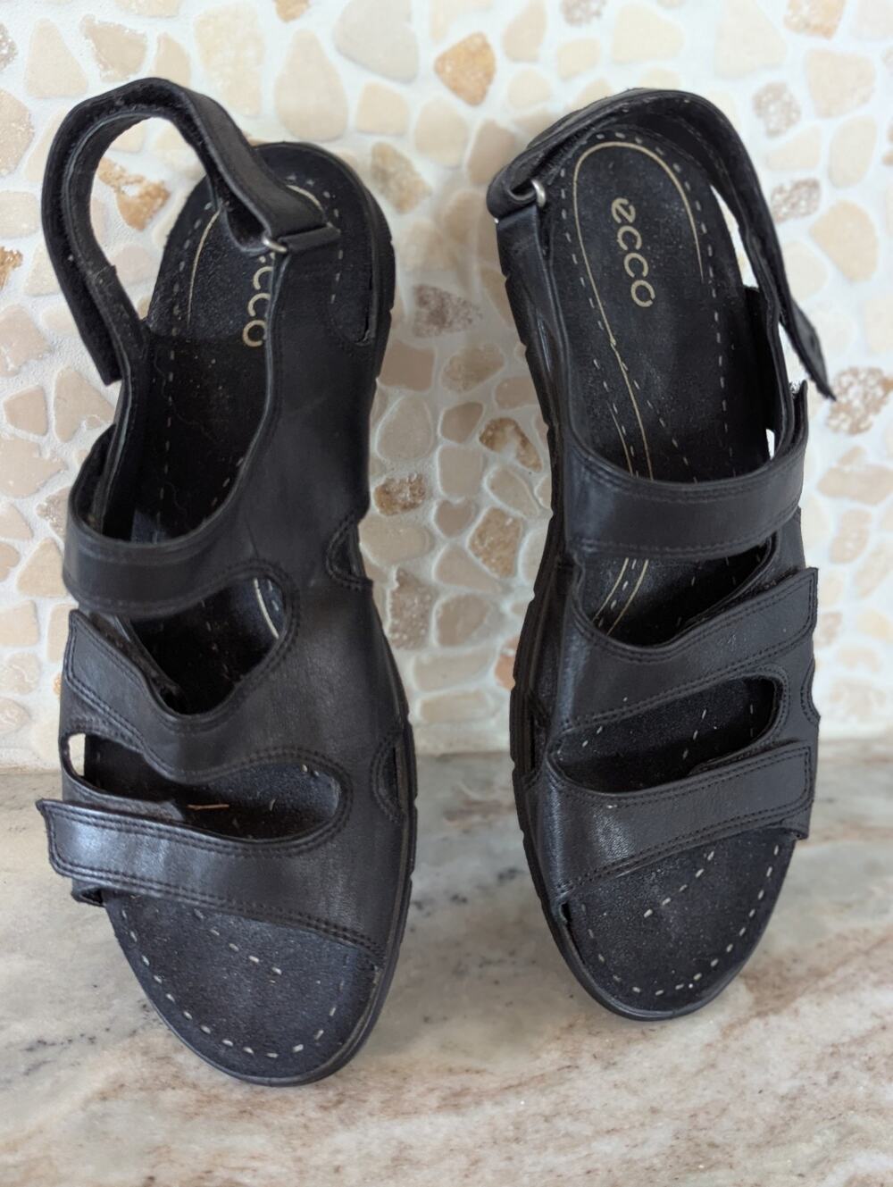 ECCO Women’s 41 US 10 Black Leather Walking Sandals Adjustable Comfort Shoes